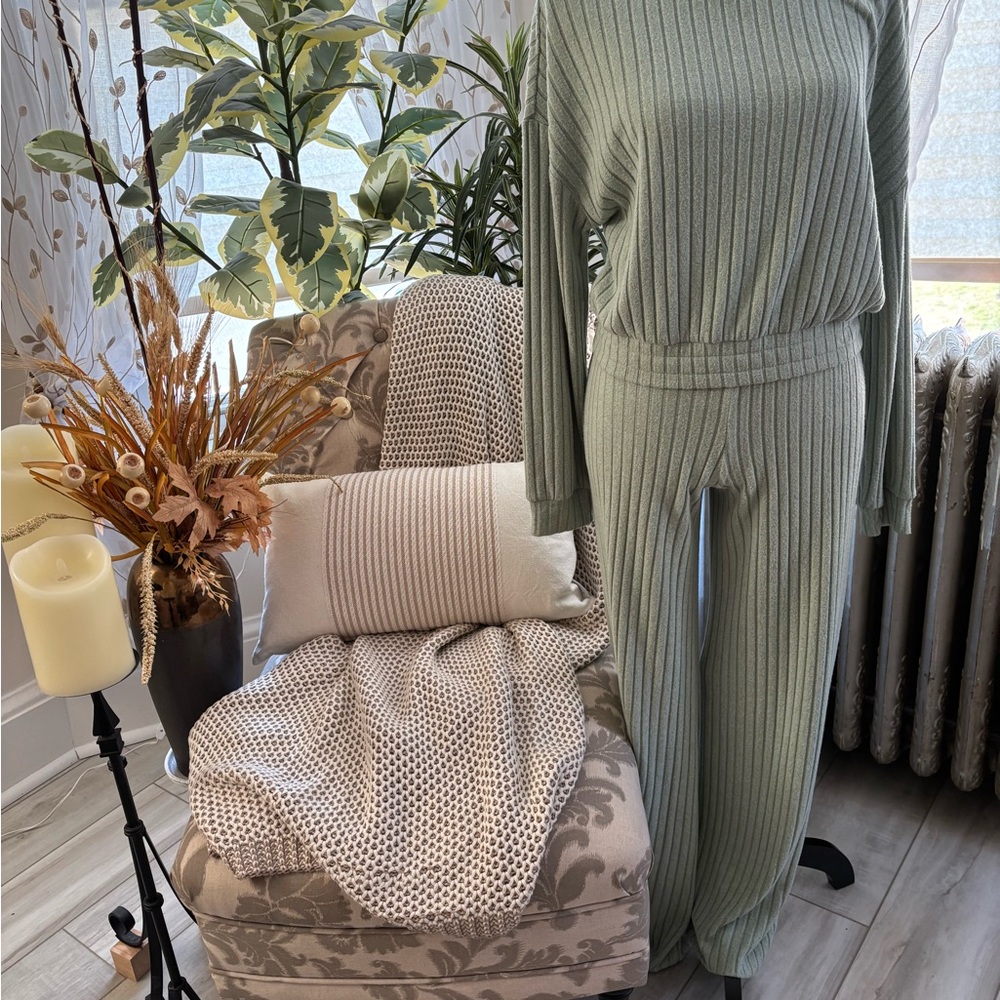 Green Ribbed Knit Set - Women’s Pants & Jumpsuit